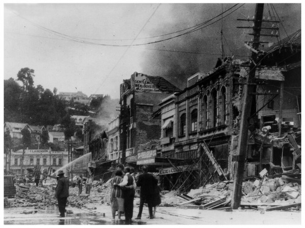 Earthquake damage to Clarendon Hotel on Shakespeare Road in Napier in 1931