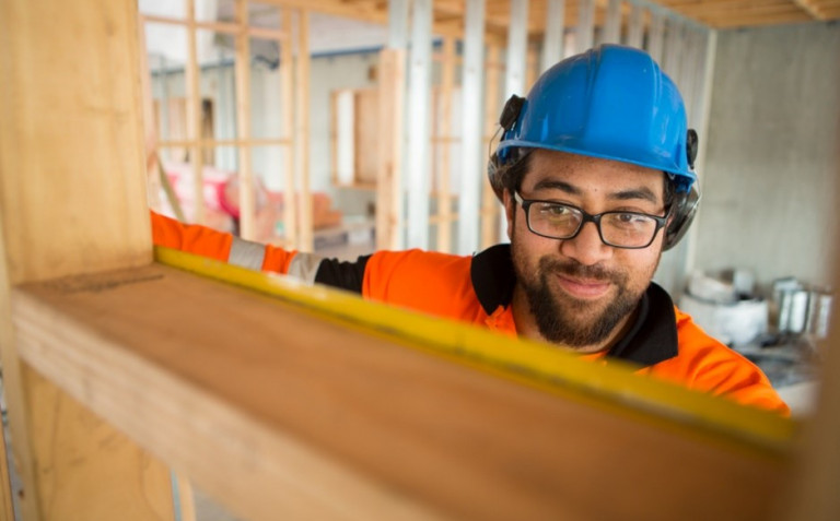 builder measuring frame