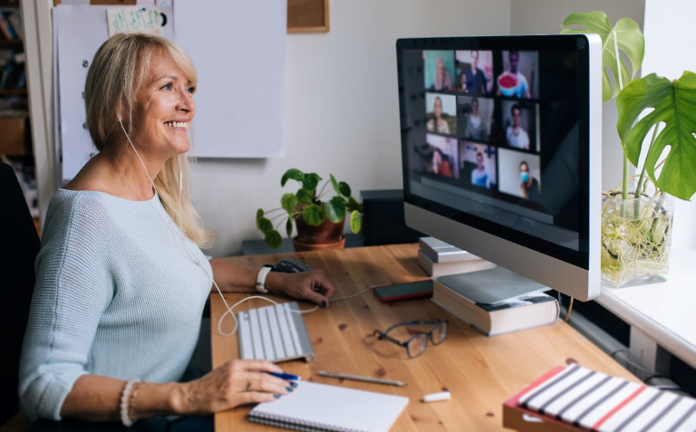 woman zoom meeting