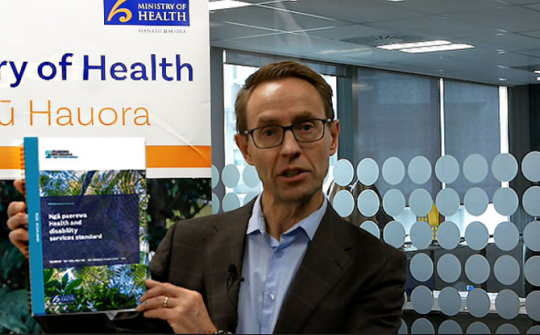 dr ashley bloomfield holding health standard